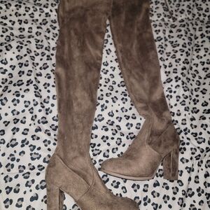 Stylish Brown Suede Over-the-Knee Boots